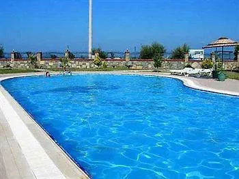 Flamingo Country Club Hotel *